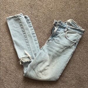 Abercrombie the skinny high rise light distressed denim 00R curve love